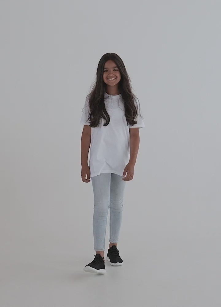 Stanley Stella STTK909 Organic Cotton Kids T-Shirt.mp4